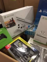 Konsolenzubehör Playstation, Xbox, Wii: 3D Brillen, Headsets, Controller, Lenkräder, Ladegeräte u.v.a. , 3 Palette – Bild 5